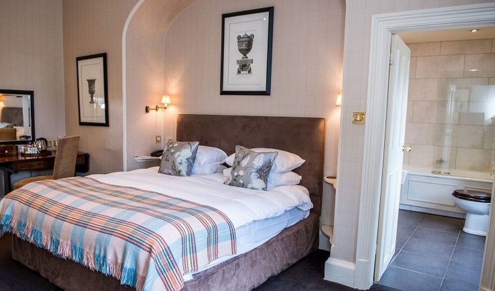 The Elms Hotel Abberley Bagian luar foto